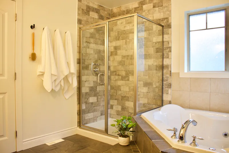 Ensuite · deep clean